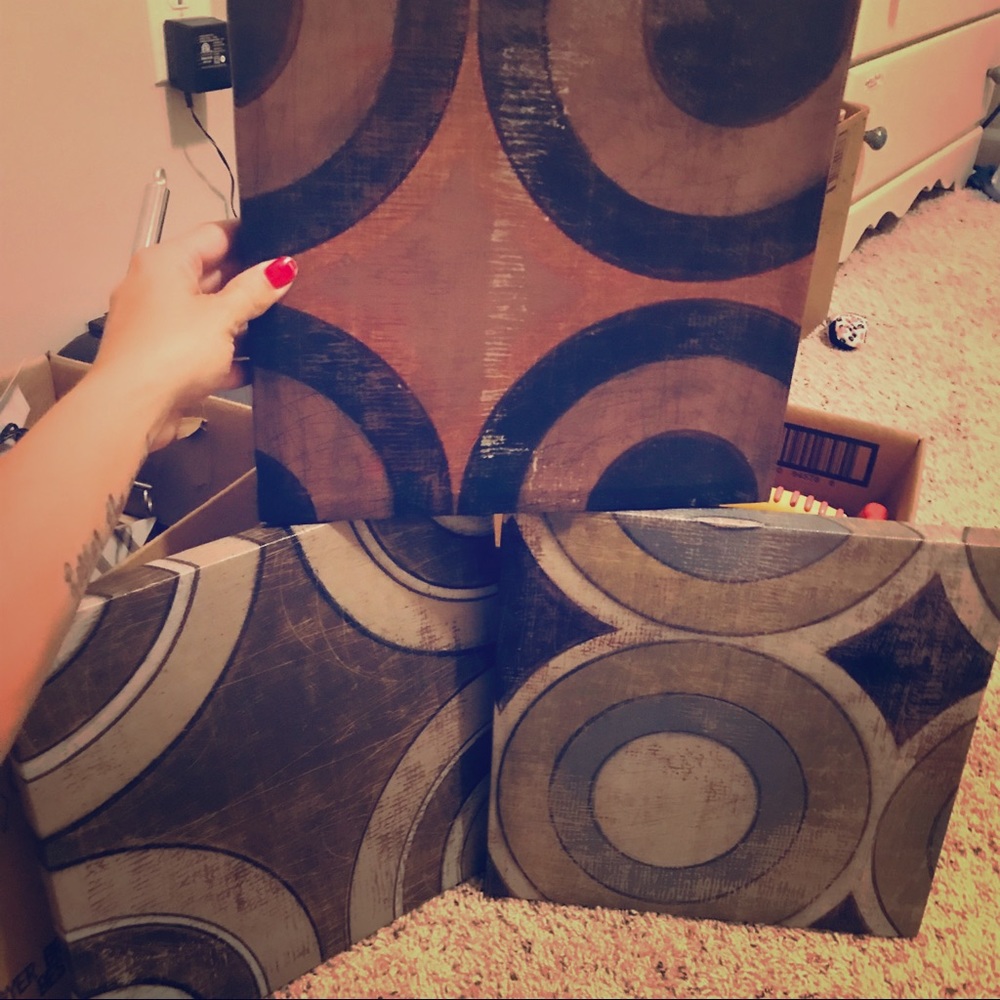 Canvas’ set of 3